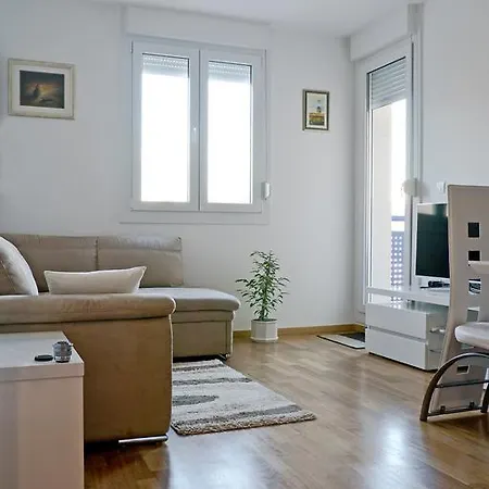 Apartment Roska